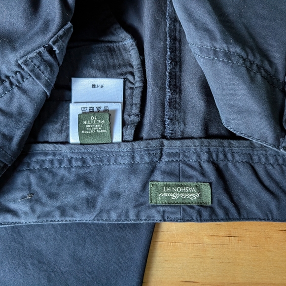 Eddie Bauer Vashon Fit Navy Pants - 10P - Navy - Gently Used - Super Soft Fabric - Picture 8 of 15